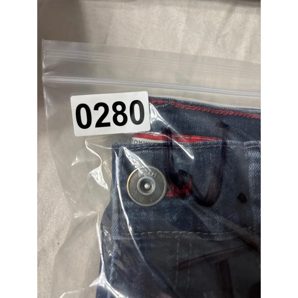 Tommy Hilfiger these tommy